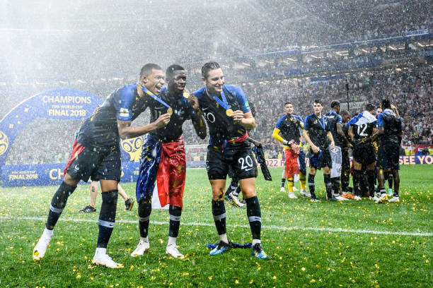 几乎以一己 几乎以一己